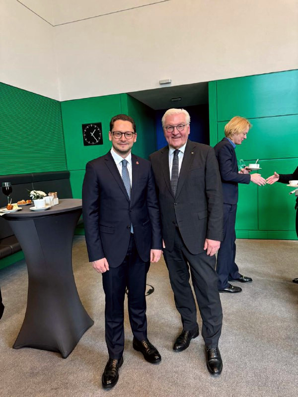 3244 image for slide