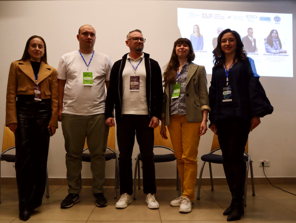 5926 image for slide