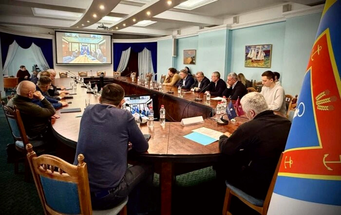 6107 image for slide