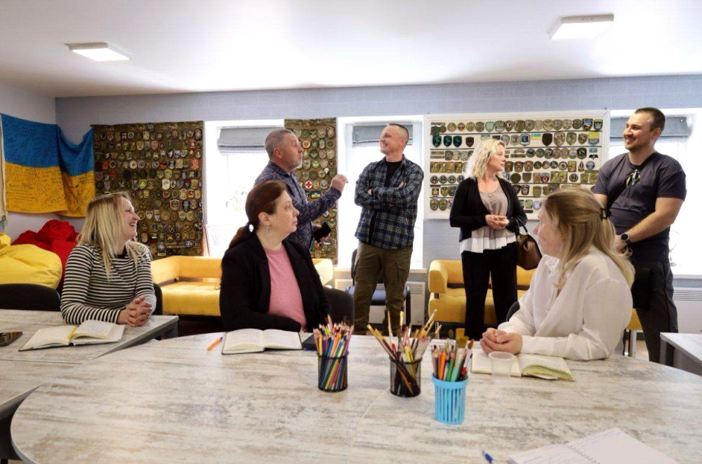 6611 image for slide