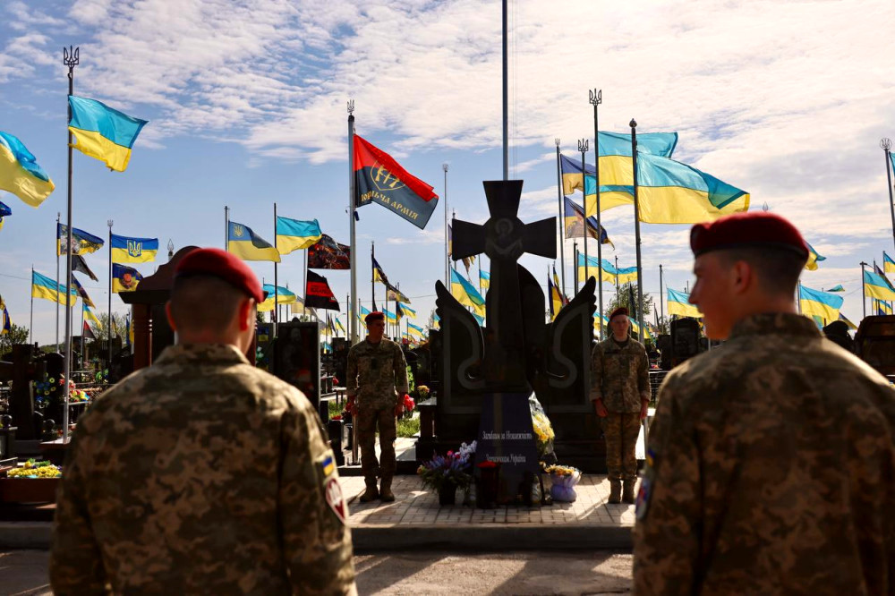 6664 image for slide