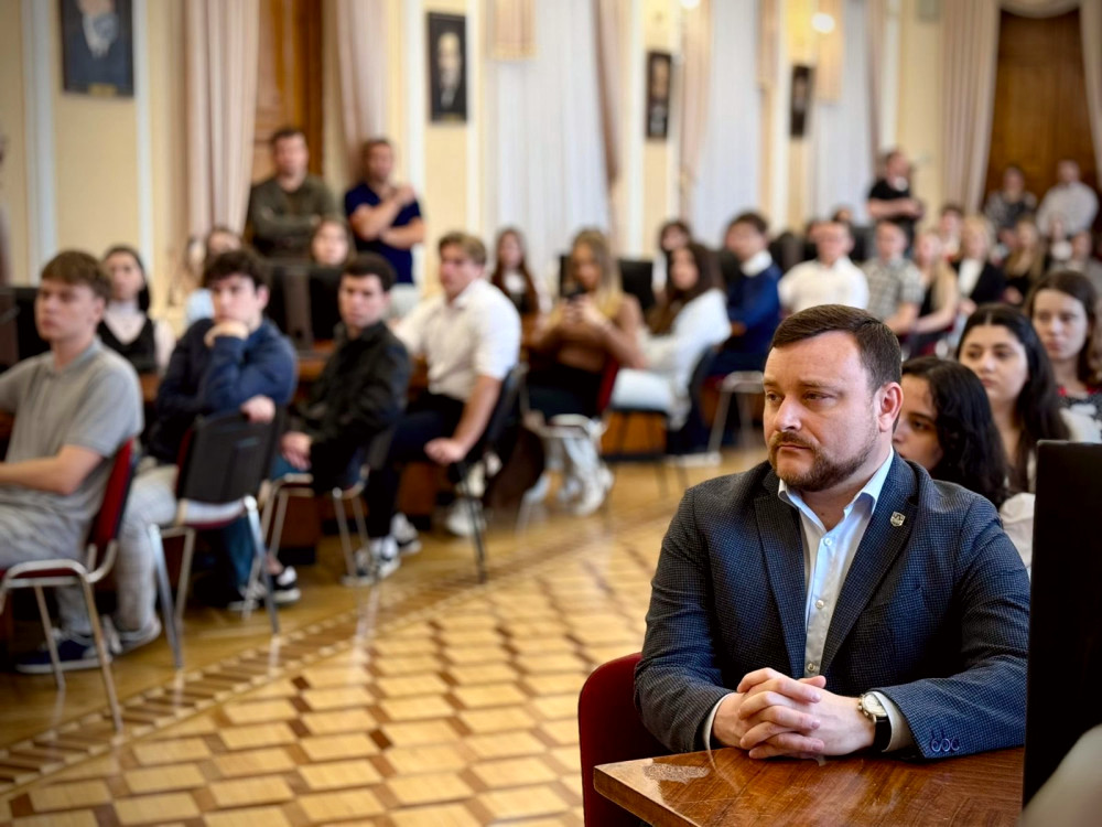 7176 image for slide