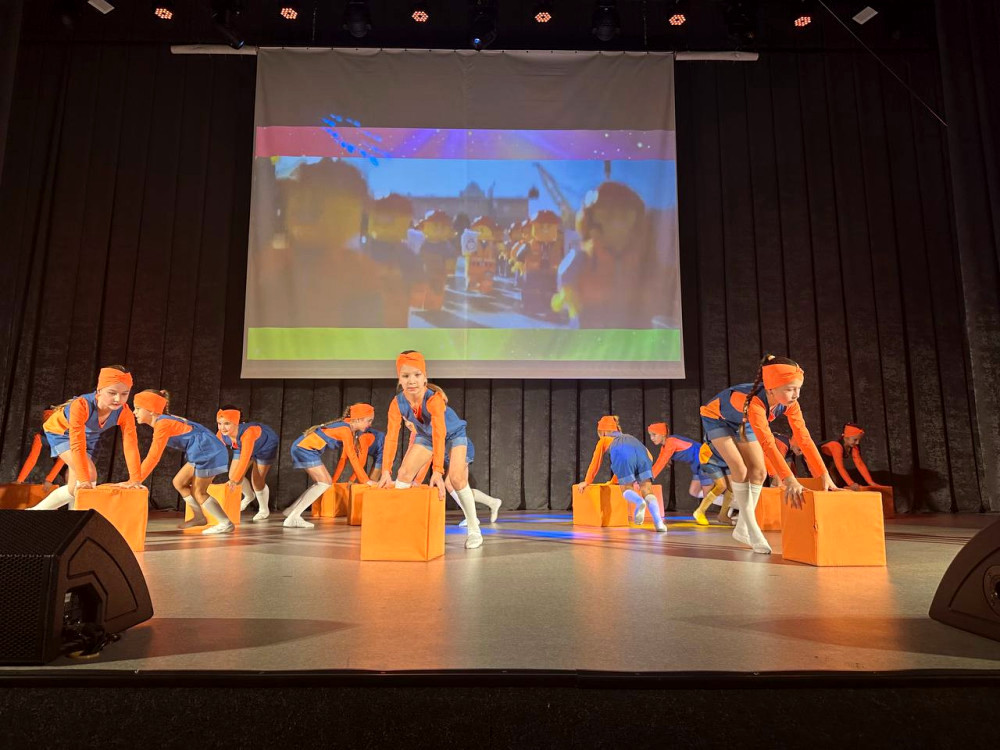 9787 image for slide