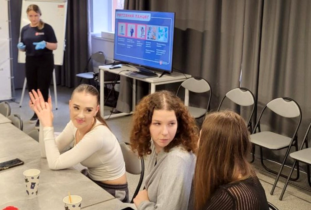 9904 image for slide